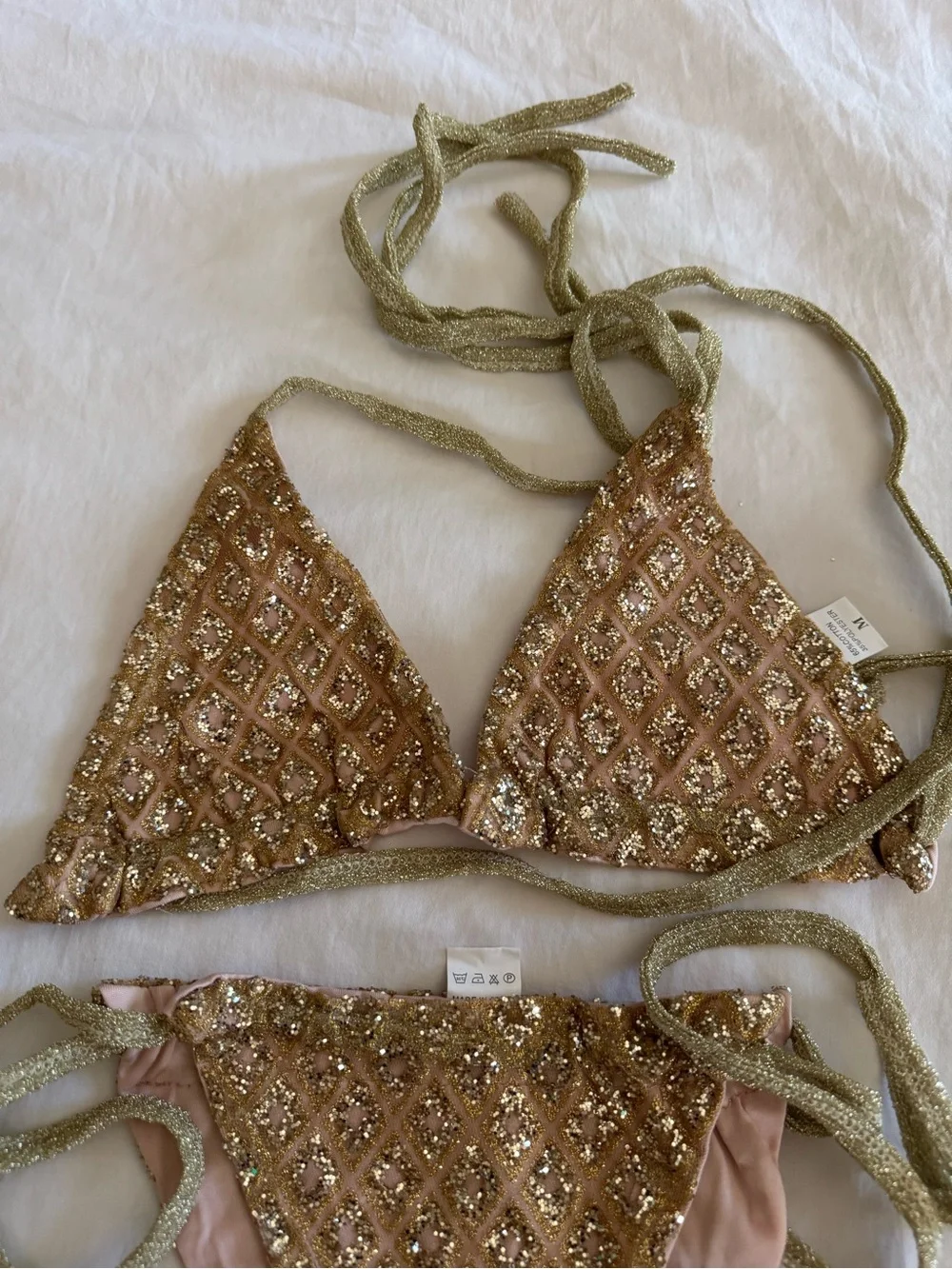 New SHEIN Pink and Gold Glitter Tie Triangle Bikini size M - Picture 3 of 5